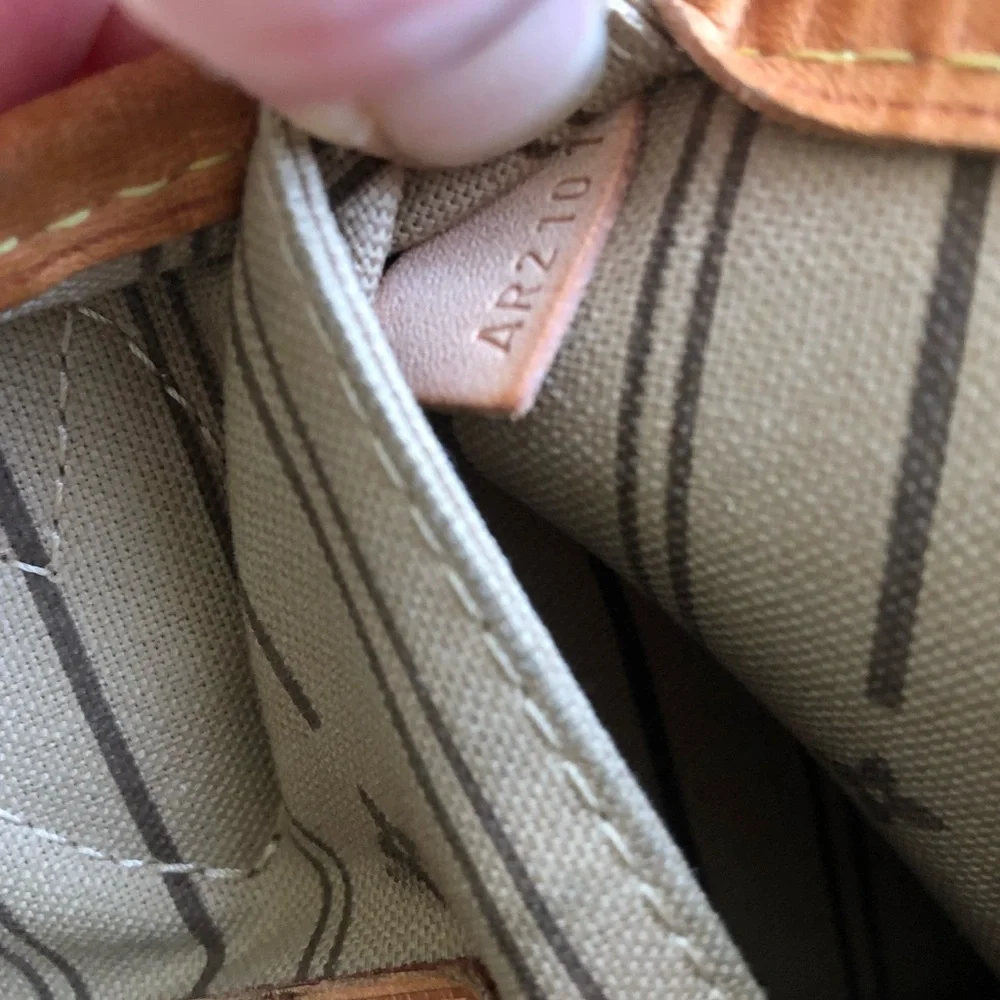 Authentic Louis Vuitton neverfull mm - Picture 3 of 12